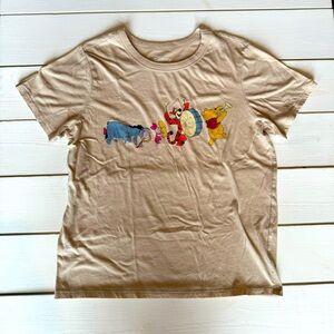 DISNEY Winnie the Poo and Friends Short Sleeve Crewneck Graphic Tee
